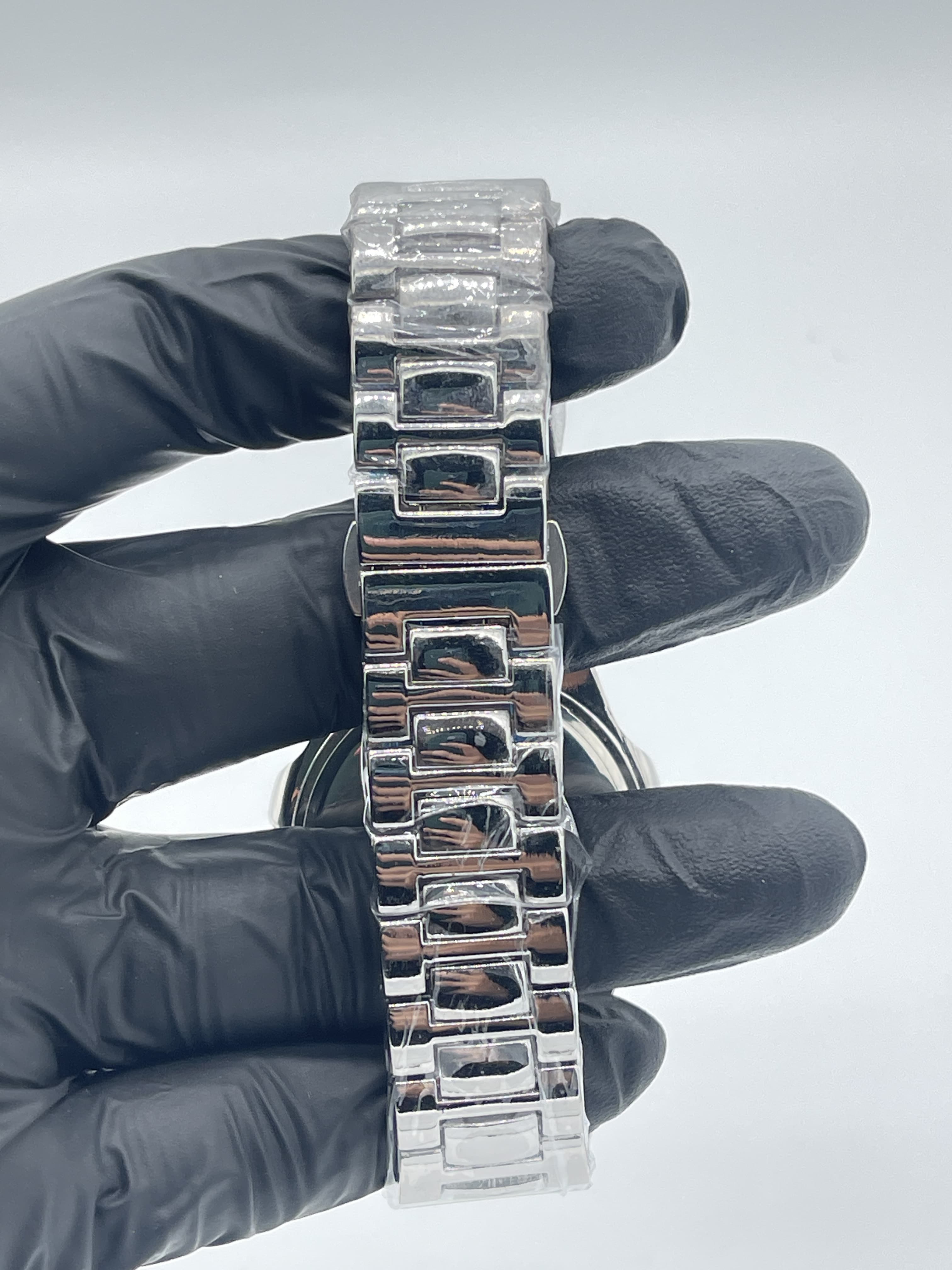 Patek Philippe Nautilus x Tiffany & Co. – Brushed Silver Edition